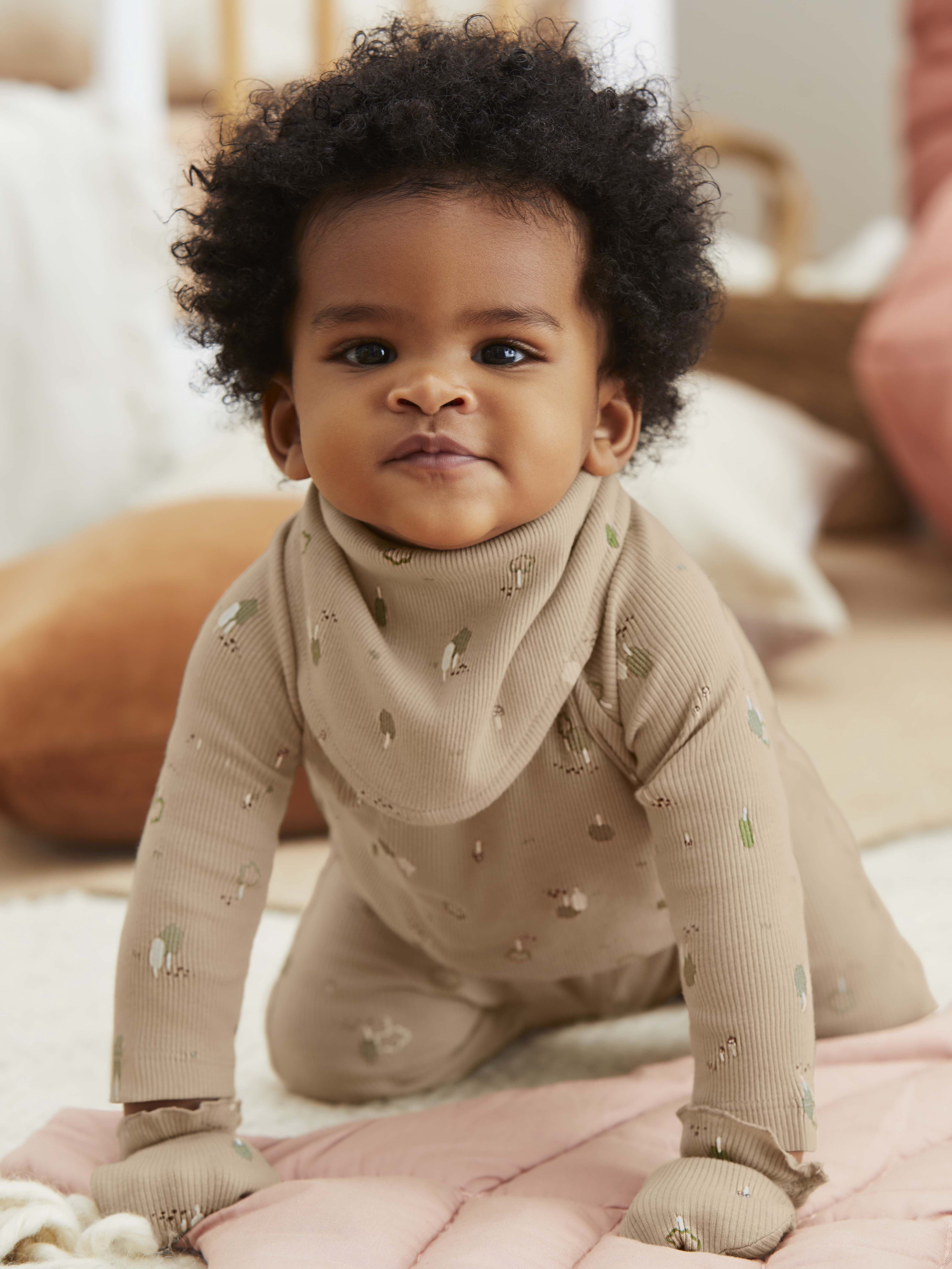 Bliss by Garanimals Baby Layette Pajama, 5-Piece Set, Sizes 0–9M