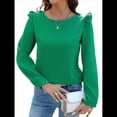 thumbnail image 3 of Blusas de Mujer de Larga con Hombros Descubiertos y Volantes, Cuello Redondo, Ligeras, de Punto Acanalado, Otoño de 2025. Verde M, 3 of 10