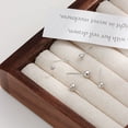 thumbnail image 3 of Pendientes de plata de ley S925 para hombres y mujeres, sencillos, avanzados, fotosensibles, con superficie redonda, con forma de oreja, con diseño de aguja y sensación en la oreja, 3 of 6