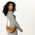 thumbnail image 5 of Bolso bandolera Kinsley Cresent de The Drop, 5 of 5