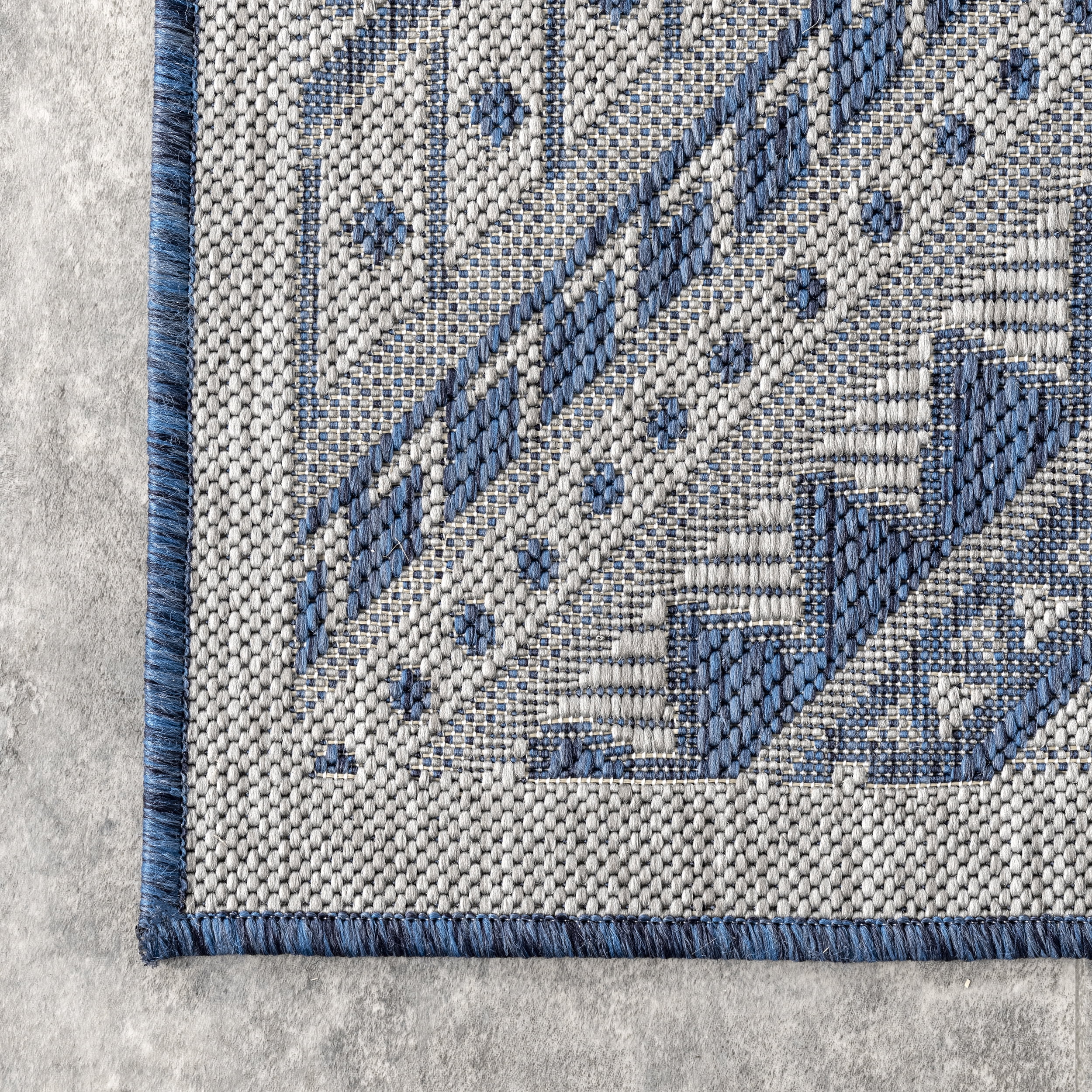 nuLOOM Landry Aztec Indoor/Outdoor Area Rug, 6' 7" x 9', Blue