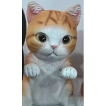 Adorable Resin Cat Figurines Collection - 8 Different Breeds for Home Decor and Unique Gifts