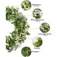 thumbnail image 3 of Corona artificial con hojas de eucalipto verde de Vlorart y bayas de boj, 3 of 7