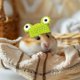 thumbnail image 5 of Gorro de punto para hámster, adorable gorro para mascota pequeña, con correa ajustable, diseño de ranas, conejos y zanahorias, plegable y portátil, de lana suave, ideal para hámsteres y, 5 of 8