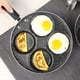 thumbnail image 5 of Sartén antiadherente de 4 agujeros para cocina casera, ideal para freír huevos, 4 agujeros redondos de 24 cm., 5 of 11