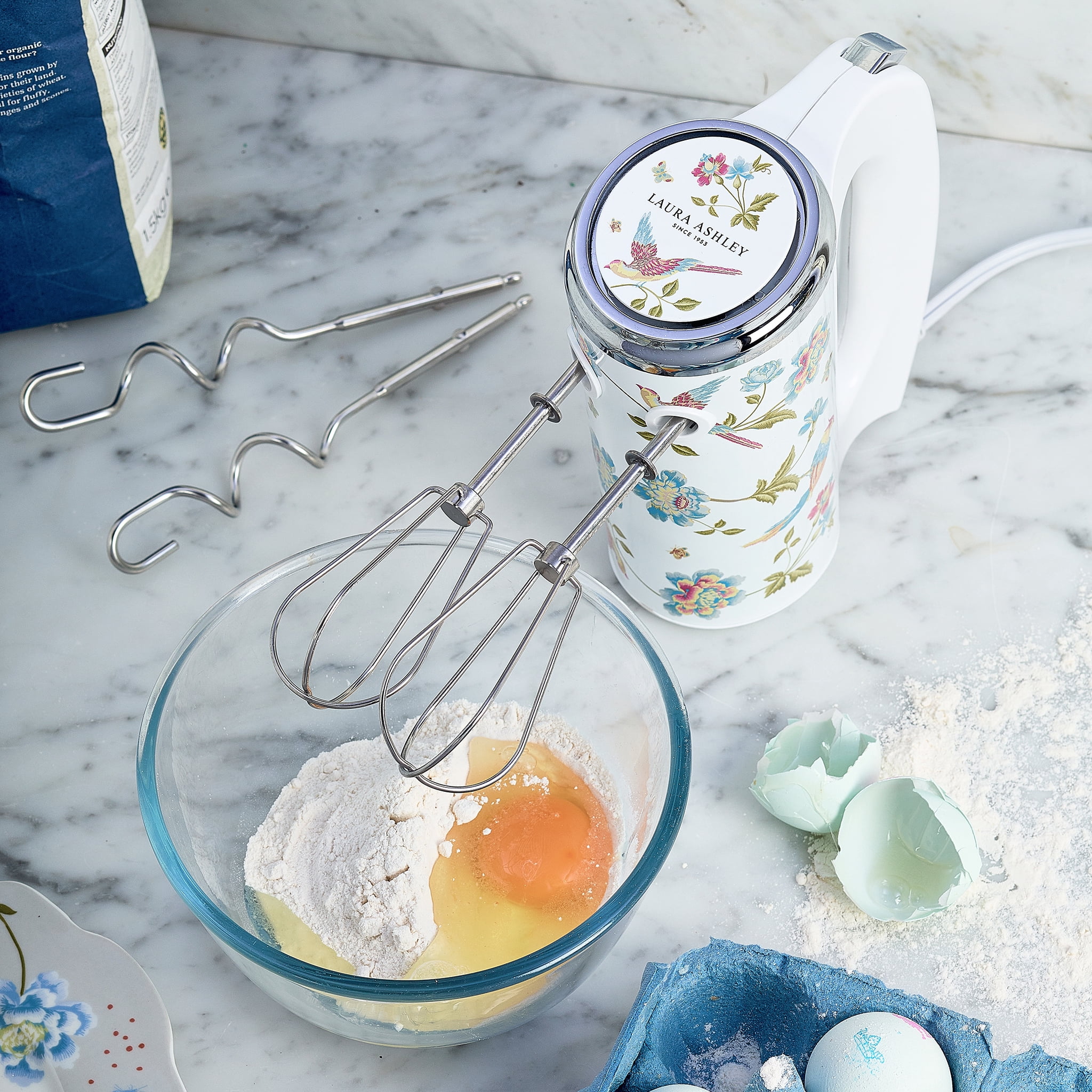 VQ - Laura Ashley 5-Speed 300-Watt Hand Mixer - Elveden White