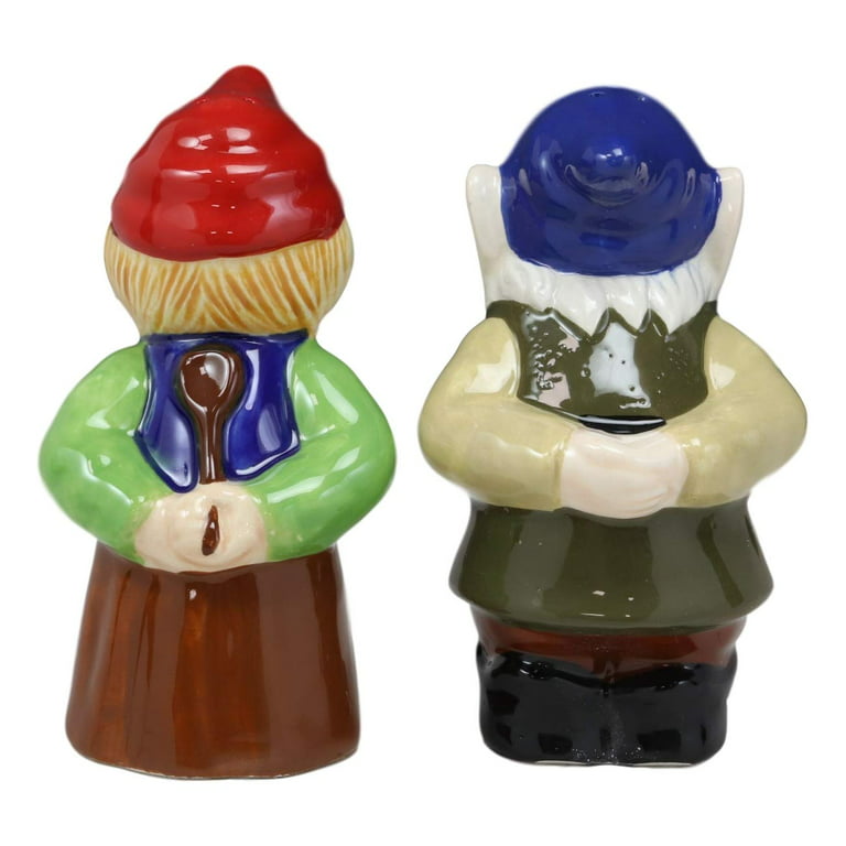 Kissing Mr & Mrs Gnome Couple Magnetic Salt Pepper Shakers Ceramic Figurine  Set