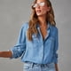 thumbnail image 4 of Camisa vaquera informal para mujer: cuello vuelto, manga larga, botones en la parte delantera, estilo occidental, tallas S-XL, 4 of 8