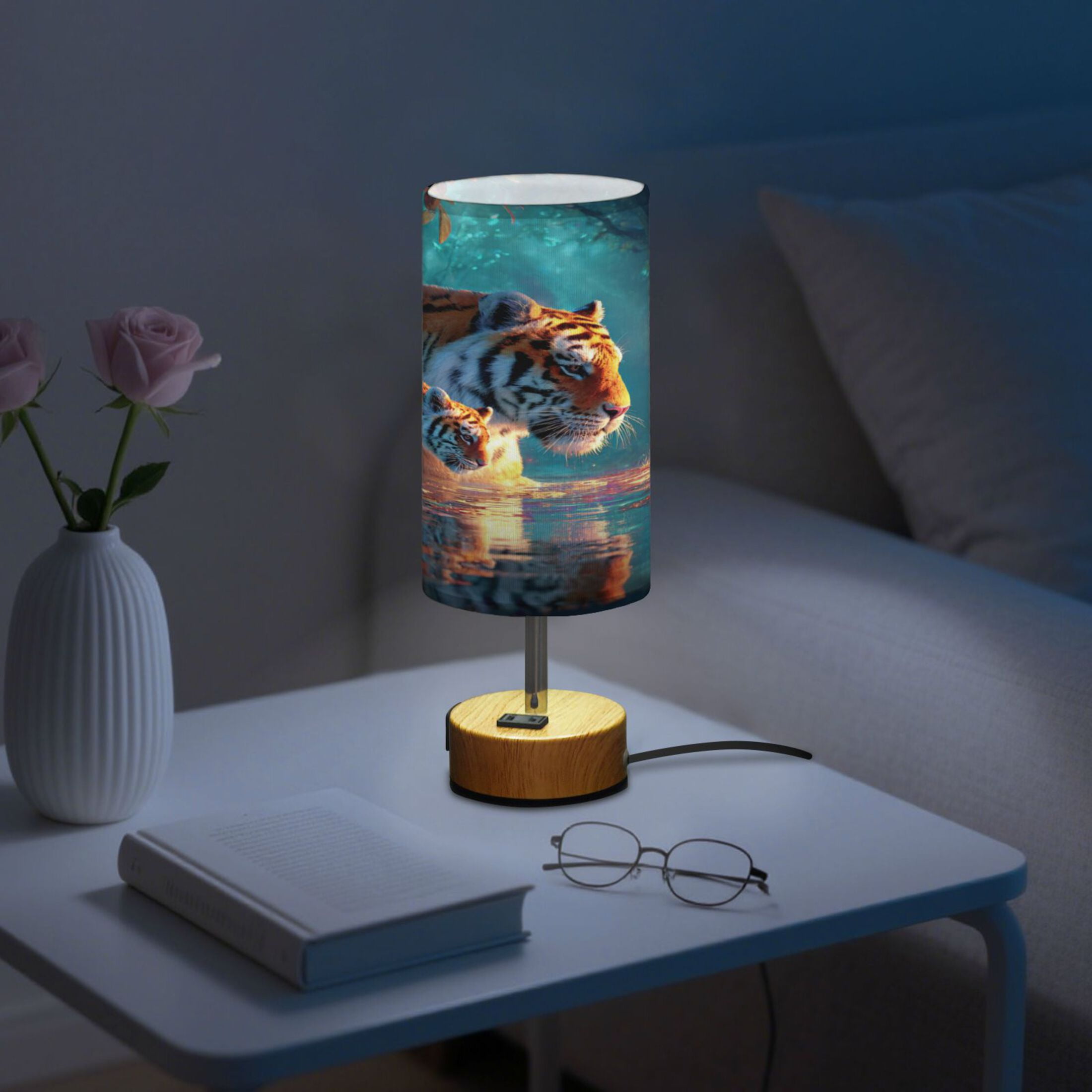 Touch-Control 3-Color Desk Lamp with Plug – Energy-Saving LED + 3 Simultaneous Charging Ports Two Tigers