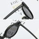 thumbnail image 4 of Gafas de sol polarizadas redondas retro para mujer, protección UV400, estilo ojo de gato, color negro., 4 of 9