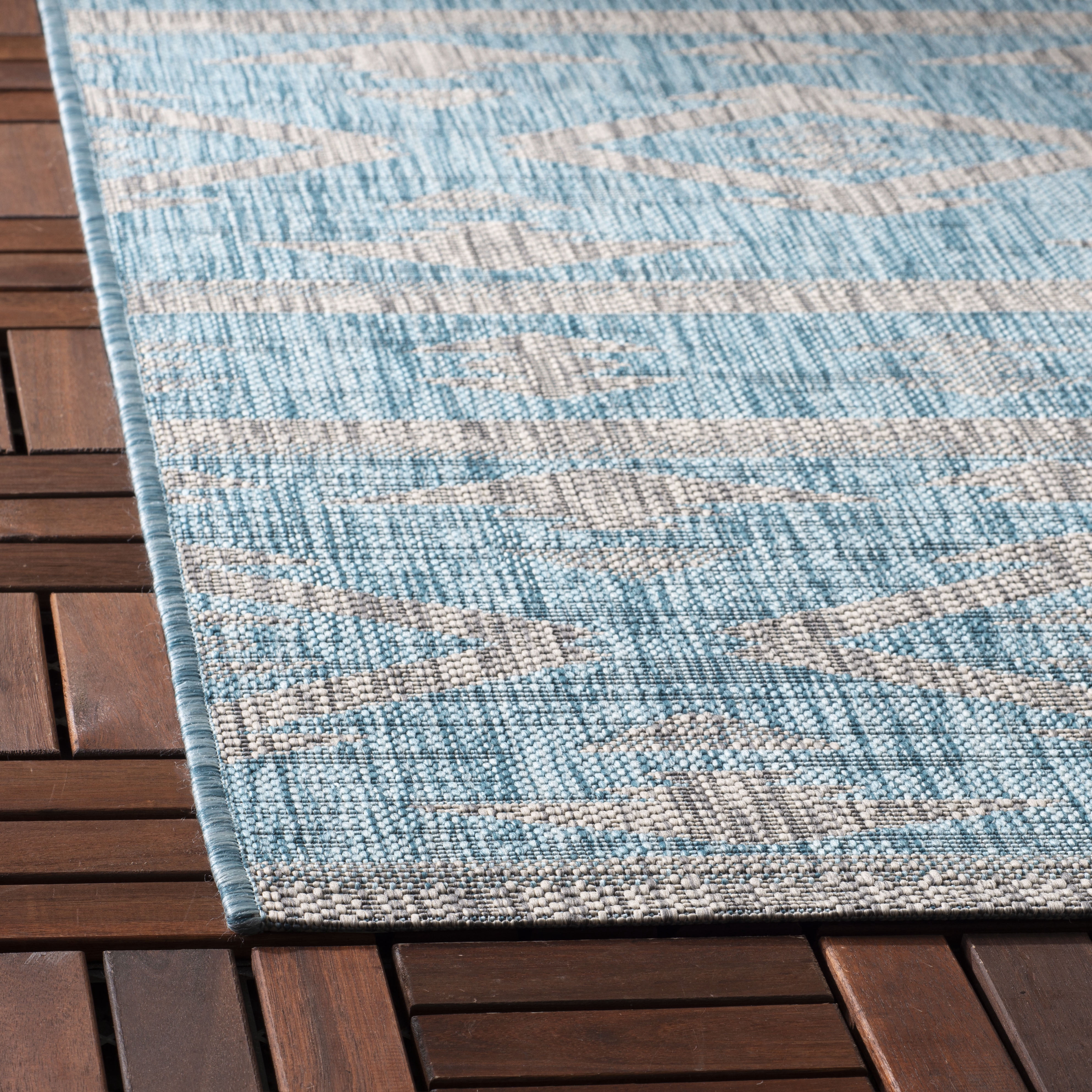 SAFAVIEH Courtyard April Geometric Indoor/Outdoor Area Rug, Aqua/Grey, 5'3" x 7'7"