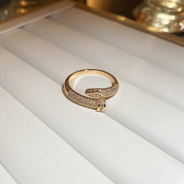 Anillo de serpiente de circonita Cold Breeze, diseño de nicho, joyería gourmet para los dedos para mujeres