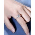 thumbnail image 3 of Anillos de compromiso estilo Soleste. Xtellar plateado Anillos corte cojín para novios y boda. Accesorios y joyeria para mujer resistente y de uso diario, 3 of 4