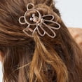 thumbnail image 3 of Fiudx Elegancia En Diseño Oso y Clip Metálico En Diamantes de Imitación, Accesorio En Cabello y Brillo Artificial, Aleación Duradera, Ideal En Fiestas y Bodas, Moda Femenina, Portátil y Reutilizable., 3 of 5
