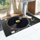 thumbnail image 4 of pstuiky Tapete para piso con diseño de tocadiscos alfombra creativa para radio tapete para puerta de casa tapete antideslizante resistente a la suciedad, 4 of 6
