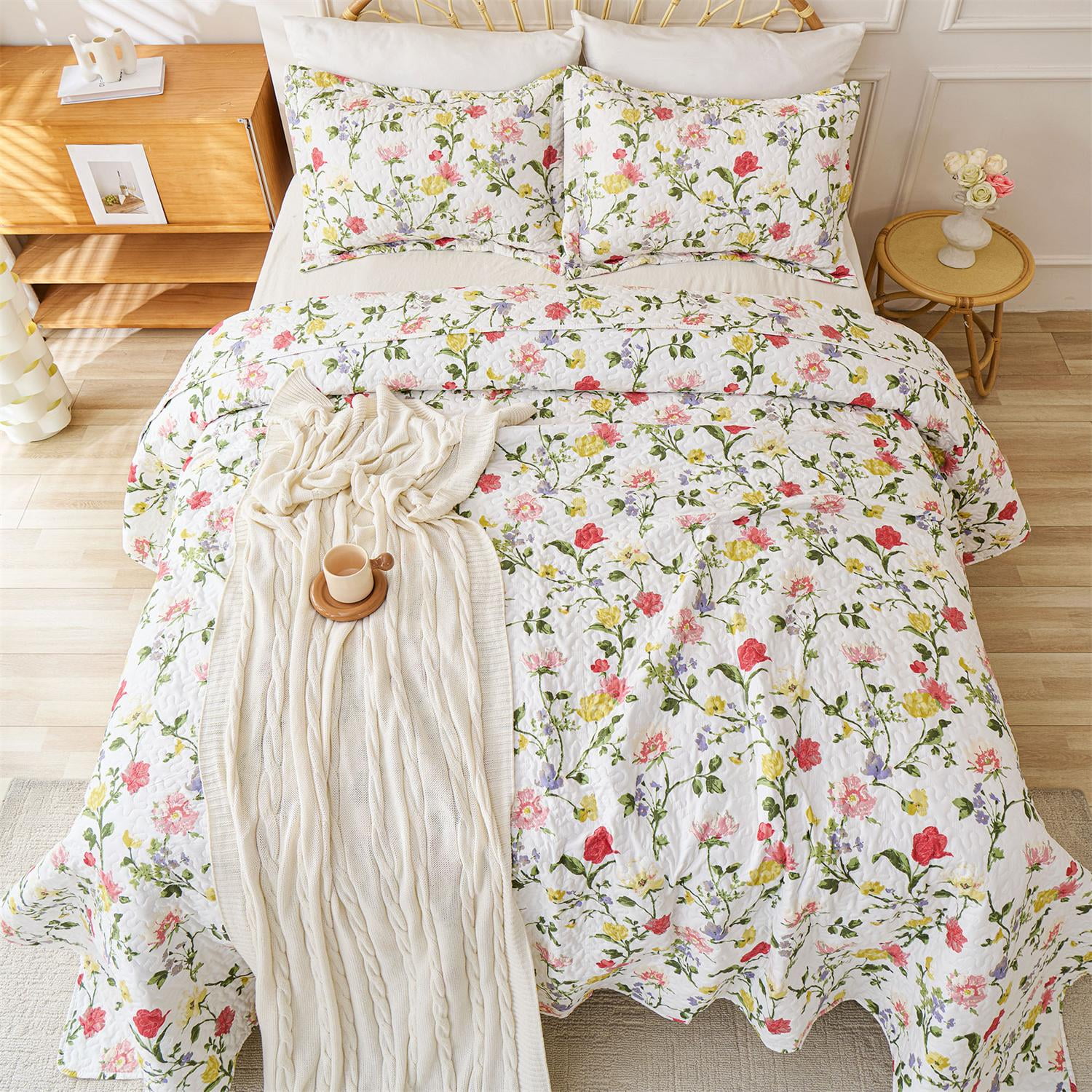 3 Piece Floral Quilt Sets Queen Size, Soft Lightweight Microfiber Bedspreads Reversible Coverlet