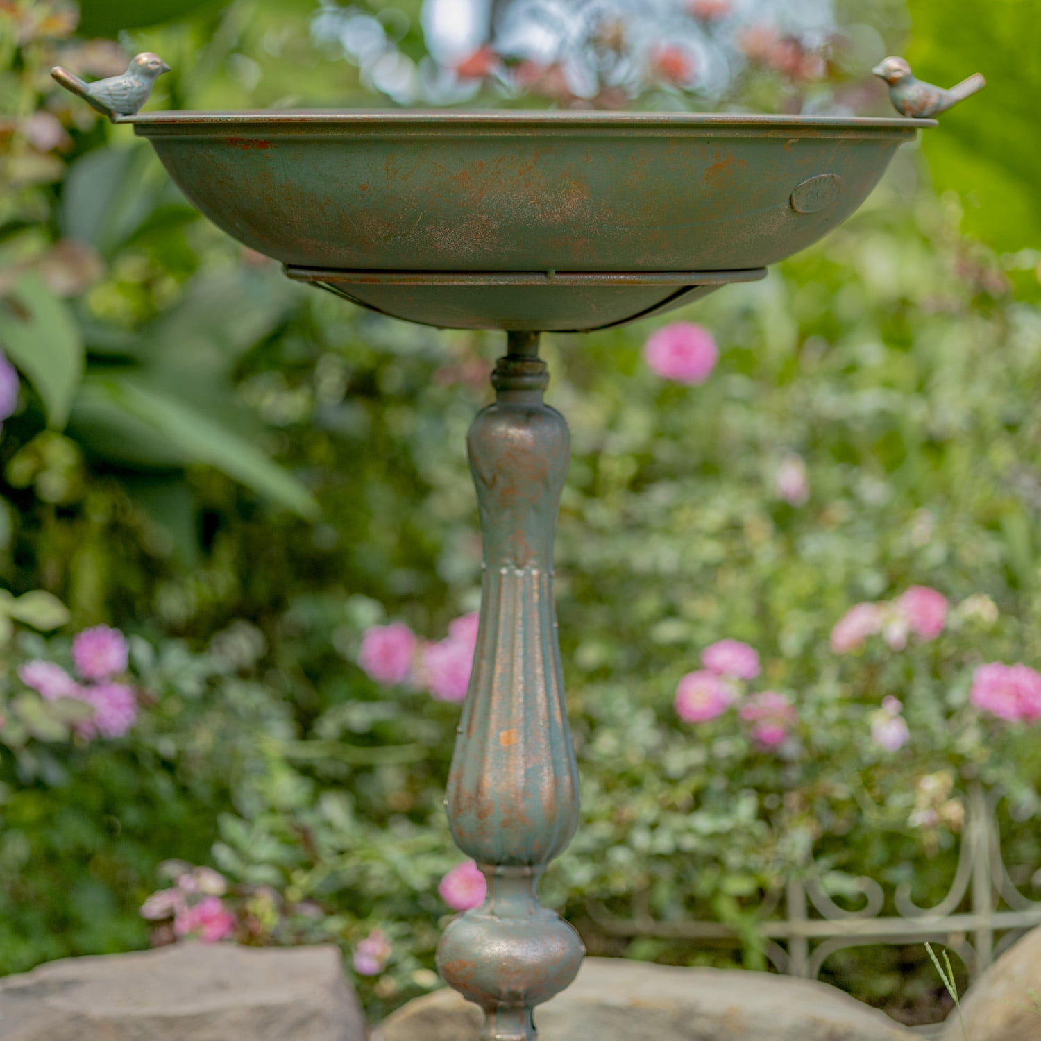 Zaer Ltd. Ornate Pedestal Style Birdbath with Cast Iron Birds on Rim (Bronze)