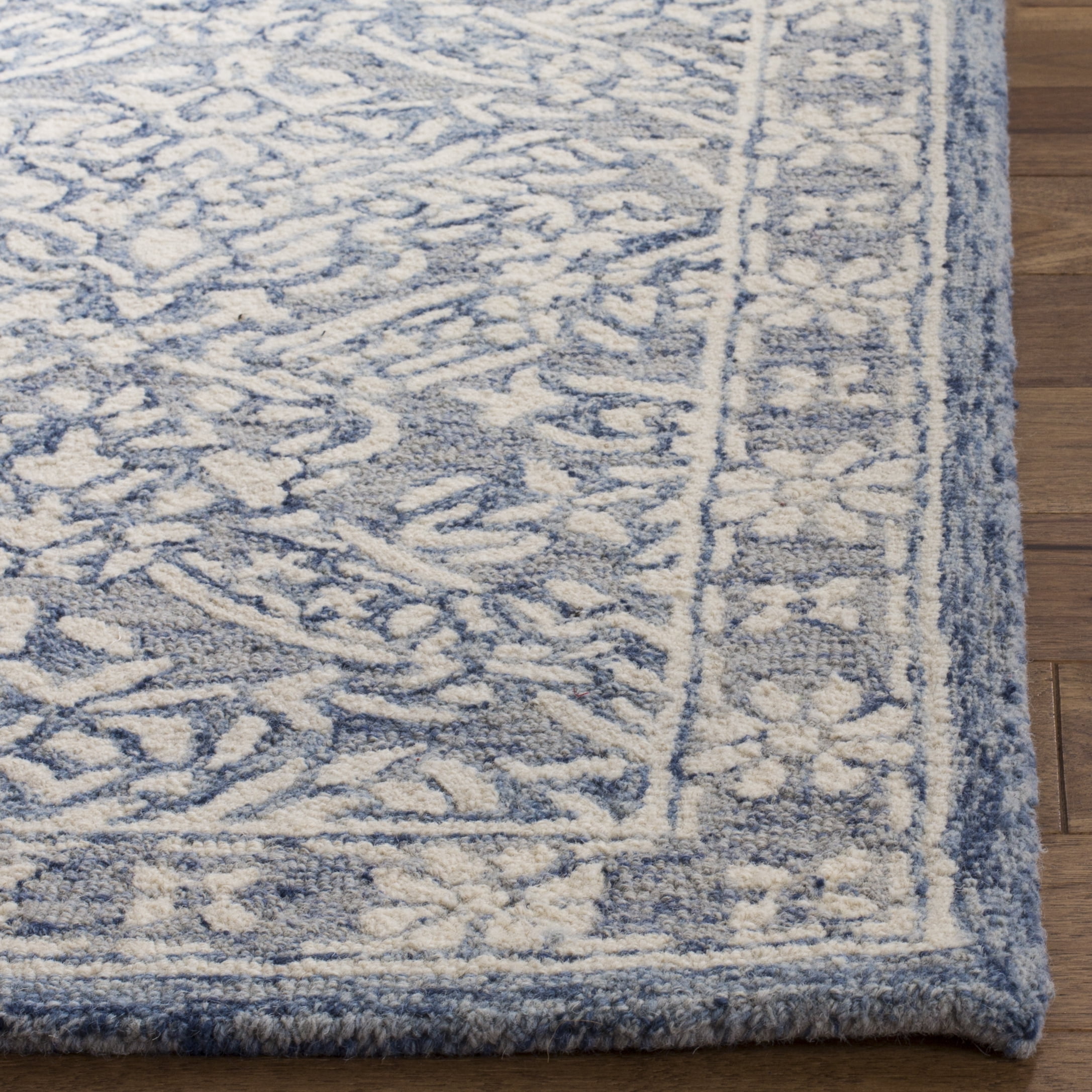 SAFAVIEH Micro-Loop Carmella Oriental Wool Runner Rug, Blue/Ivory, 2'3" x 8'