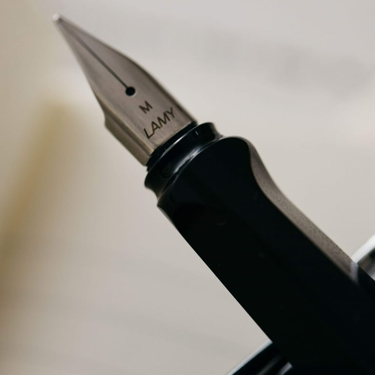 Lamy Safari Fountain Pen Black, Fine Nib