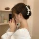 thumbnail image 3 of Pinzas para el pelo con perlas para mujer, pasador de gran tamaño, accesorios para el cabello, horquilla de verano, 2022, 3 of 4