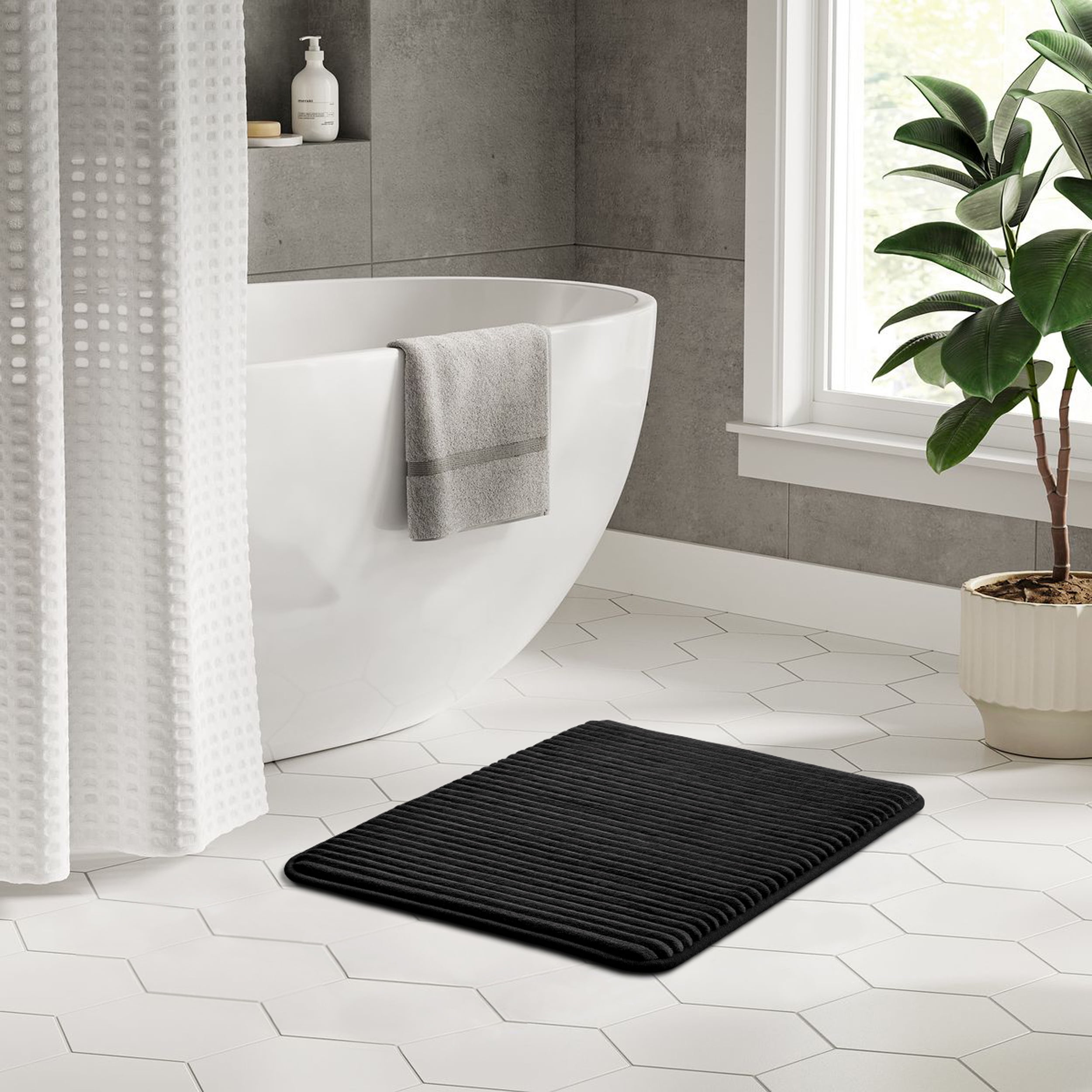 Mainstays Black 2-Piece Performance Foam 20"x 32" Bath Rug Set