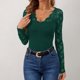thumbnail image 4 of MHFRRA Camiseta de Manga Larga Ajustada para Mujer con Cuello En V, Diseño de Panel de Encaje, Elegante Ribete Floral, Top Elegante y Cómodo. Verde, 4 of 5