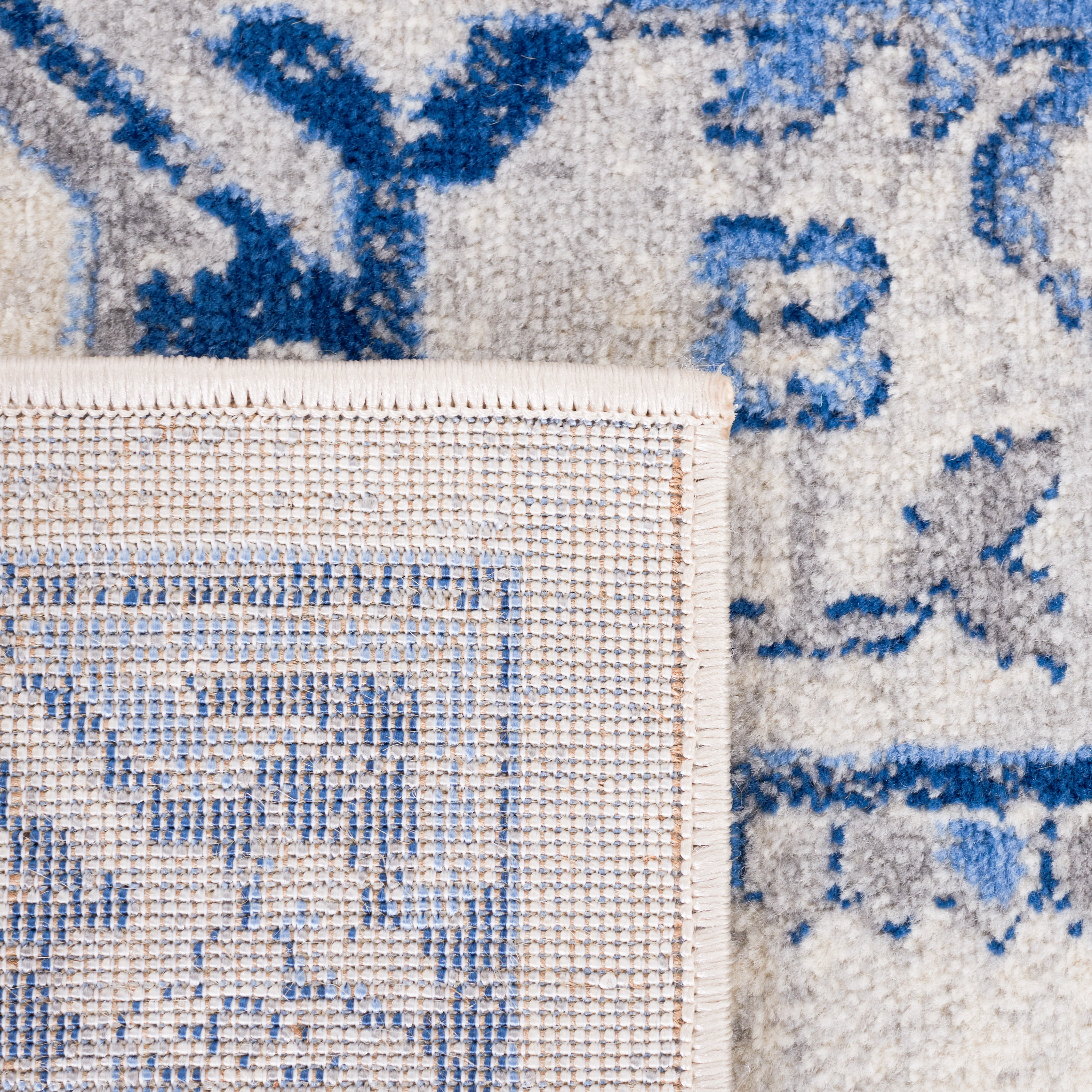 SAFAVIEH Brentwood Vesela Oriental Area Rug, Blue/Light Gray, 4' x 6'