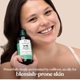 thumbnail image 3 of The Body Shop Limpiador facial de &aacute;rbol de t&eacute;, 8.4 onzas l&iacute;quidas (vegano), 3 of 5