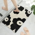 thumbnail image 5 of Bonita alfombrilla de baño de microfibra con diseño de flores negras, divertidas alfombrillas de baño, suaves, esponjosas, absorbentes, de secado rápido, antideslizantes, con respaldo de TPR,, 5 of 5