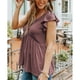 thumbnail image 3 of Blusa de manga corta con volantes para mujer, blusa informal de manga corta con dobladillo suelto y cuello en V para primavera y verano, rojo ladrillo XXXL, 3 of 5