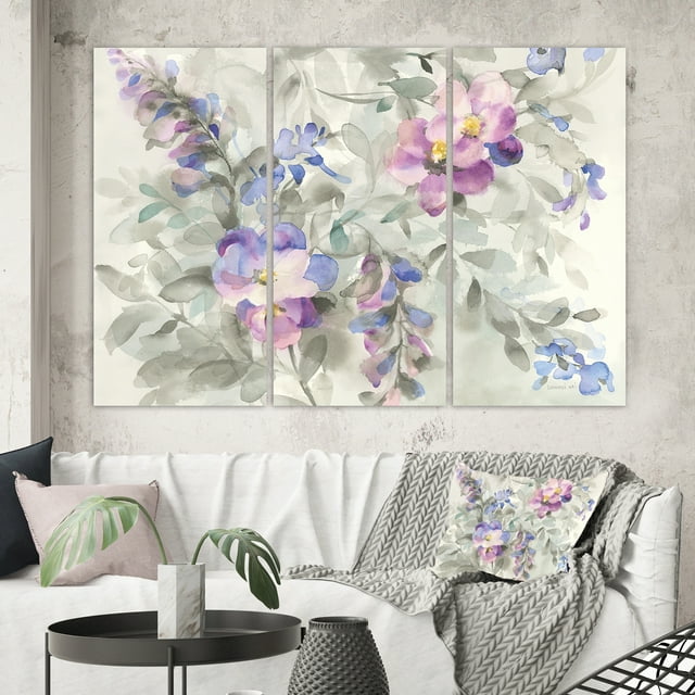 Designart - Garden Dreams Flower - Traditional Gallery-wrapped Canvas