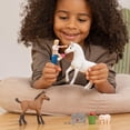 thumbnail image 2 of Playset Schleich Farm World Vet Visit con lechón, yegua y potro, 2 of 7