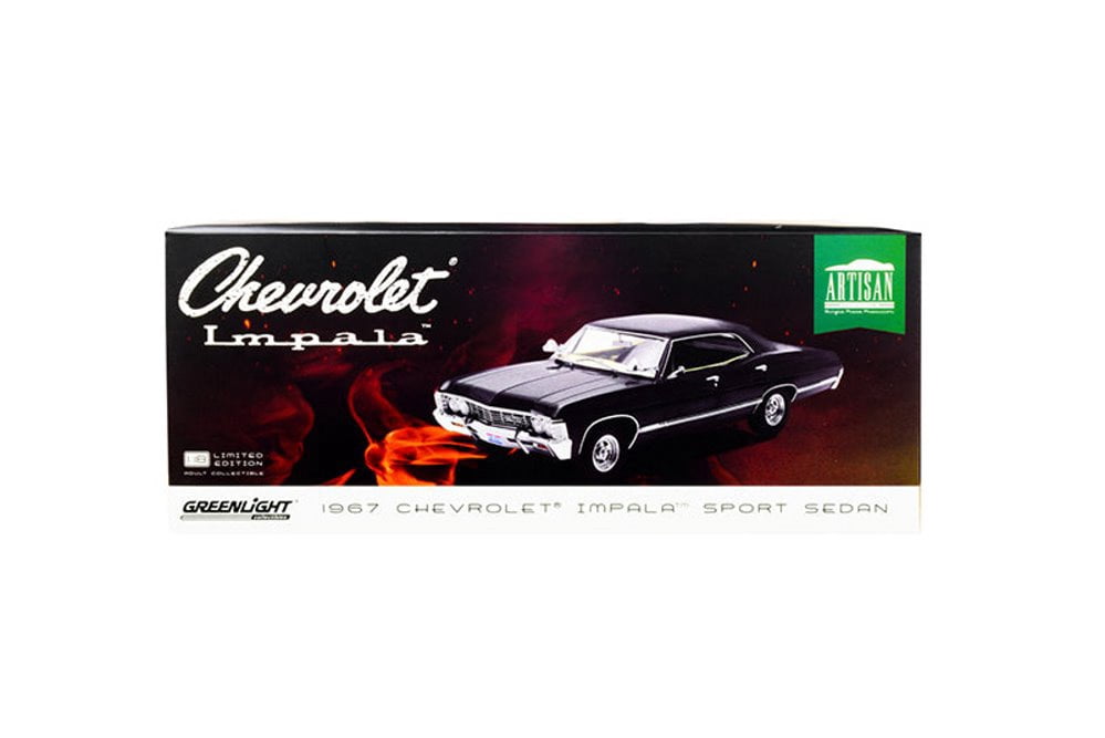 1967 CHEVROLET IMPALA SPORTS SEDAN Black in 1:18 scale by Greenlight 1967 CHEVROLET IMPALA SPORTS SEDAN Black in 1:18 scale by Greenlight