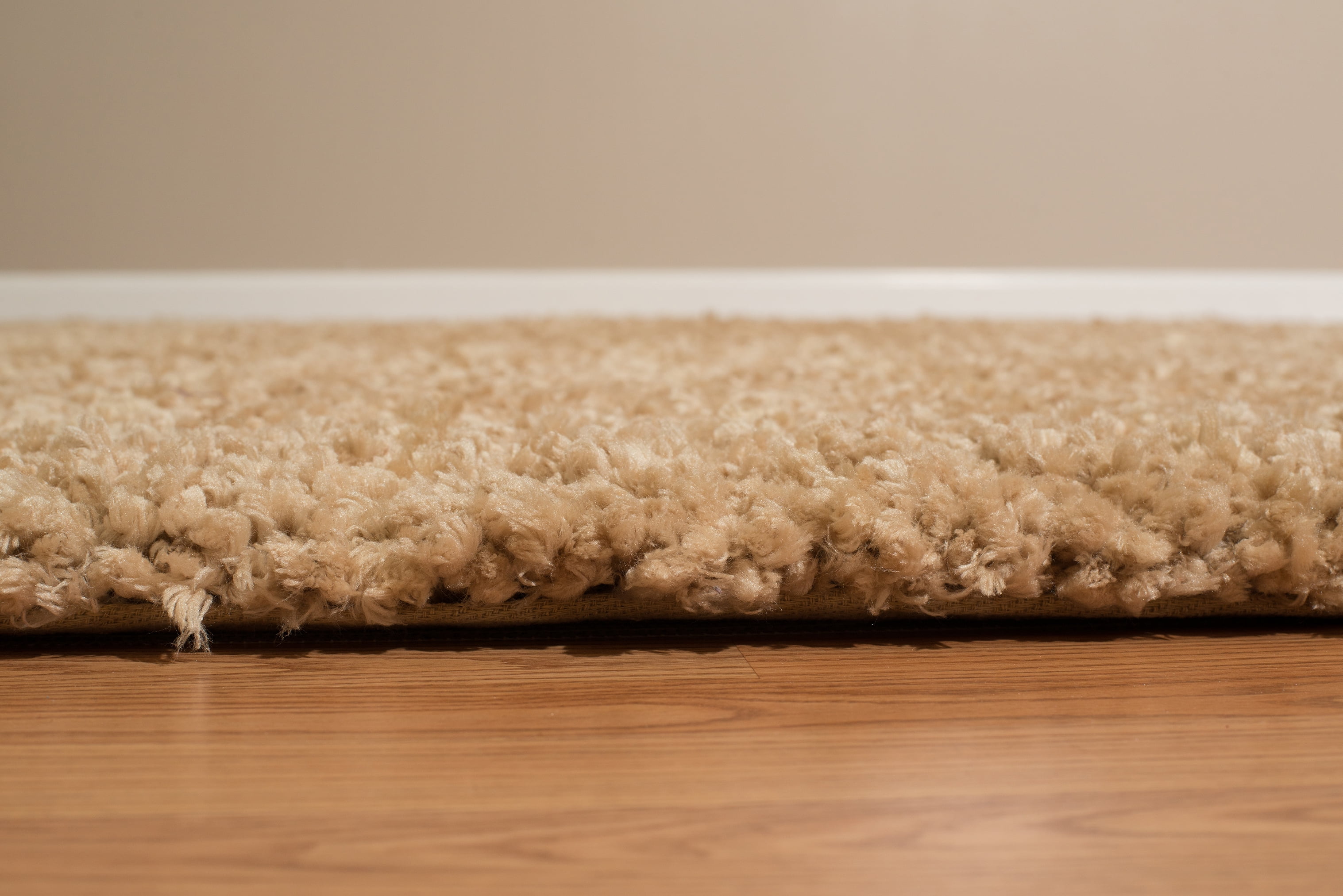 United Weavers Paraiba Tatami Light Beige Tufted Polyester Shag Area Rug