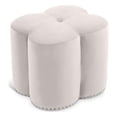 thumbnail image 1 of Meridian Furniture Ottomane en Velours Crème en Forme de Fleur de Trèfle, 1 of 5