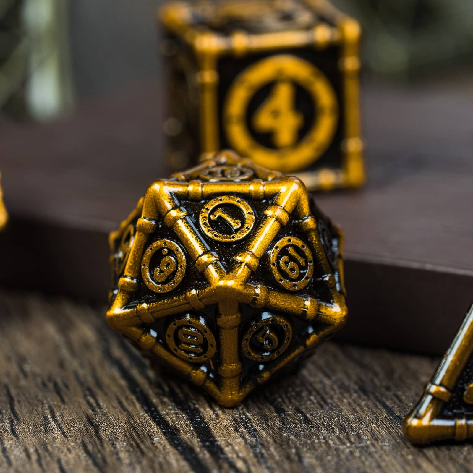 Cusdie 7 Pcs DND Metal Dice, Steampunk Style Polyhedral Dice Set, Metal Dice Set for Role Playing Game D&D Dice MTG Pathfinder
