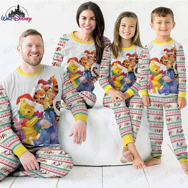 Disney-Conjunto de pijamas con estampado 3D de Winnie the Pooh para padres e hijos, traje de alta calidad para Navidad, 2022