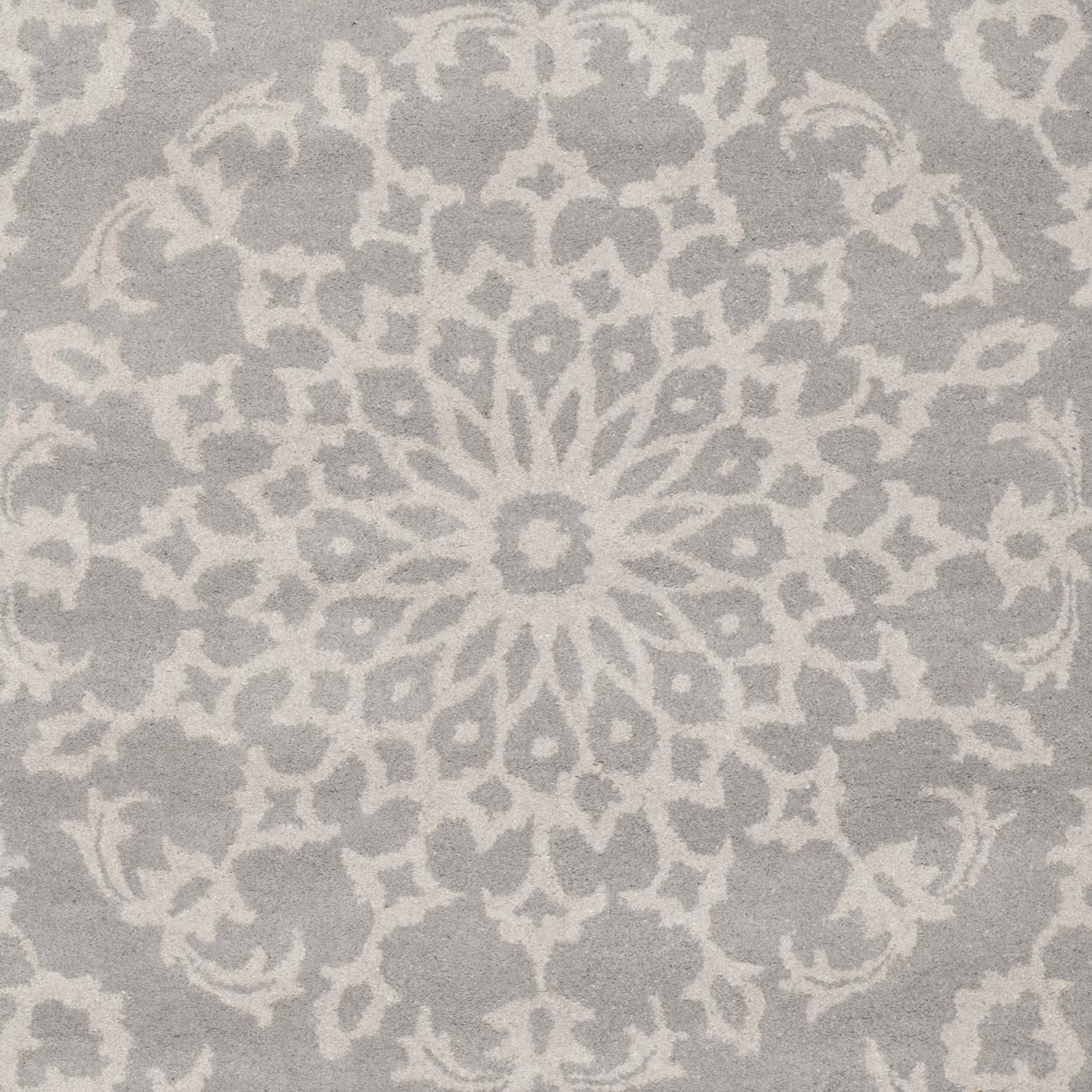 SAFAVIEH Bella Oliver Floral Wool Area Rug, Grey/Silver, 3' x 3' Round