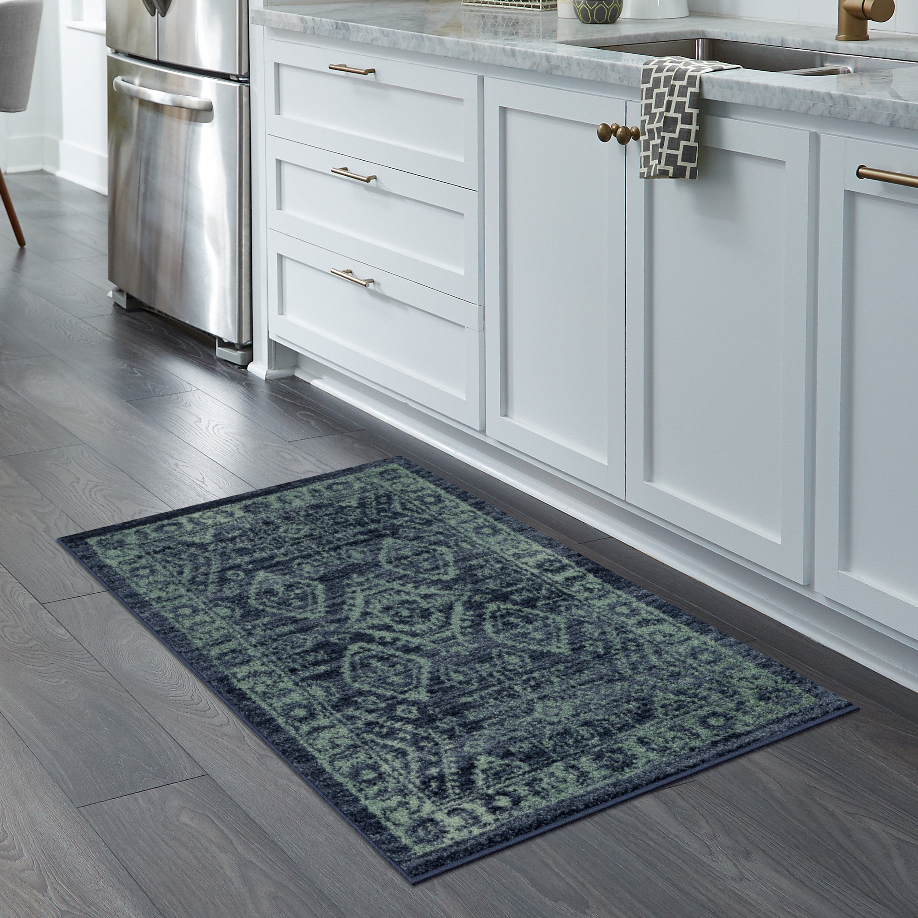 Maples Rugs Georgina Traditional Vintage Navy Green Washable Entryway Area Rug, 2'6 x 3'10