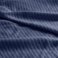 thumbnail image 4 of Madison Park Modern Ring Spun Soft Cotton Twin Blanket in Navy, 4 of 6