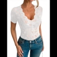 thumbnail image 3 of Blusa de para Mujer, de Corta, Cuello Redondo, Ajustada, con Encaje Floral Liso, Blusas Transparentes con Cuello en V M, 3 of 7