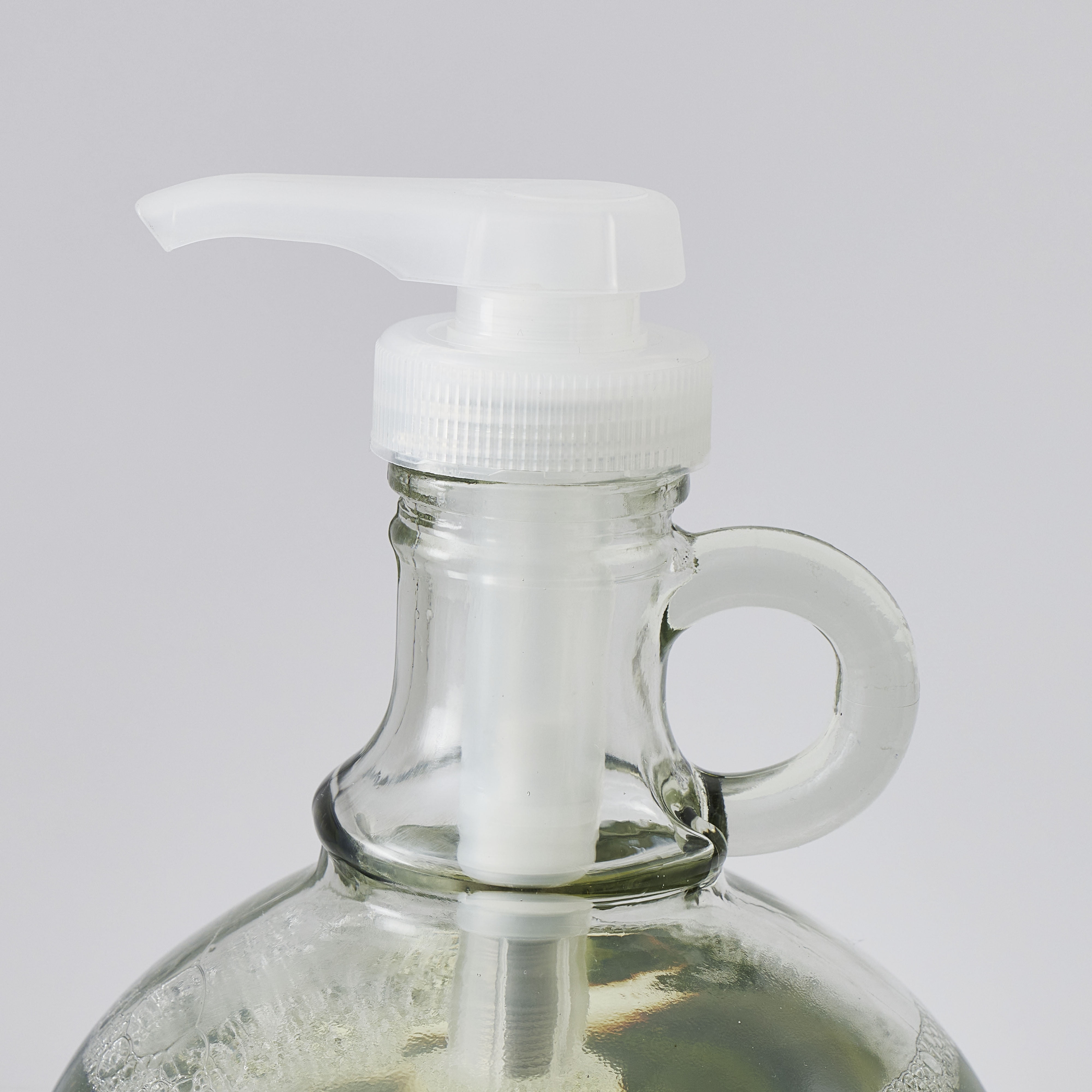 Better Homes & Gardens Laundry Detergent Dispenser Set with Tray and Measuring Cup, Clear & White, 128 oz, 2-Pack