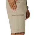 thumbnail image 6 of Wrangler® Men's and Big Men's Outdoor Performance Zip Cargo Short with UPF 50+, Sizes 30-48, 6 of 9