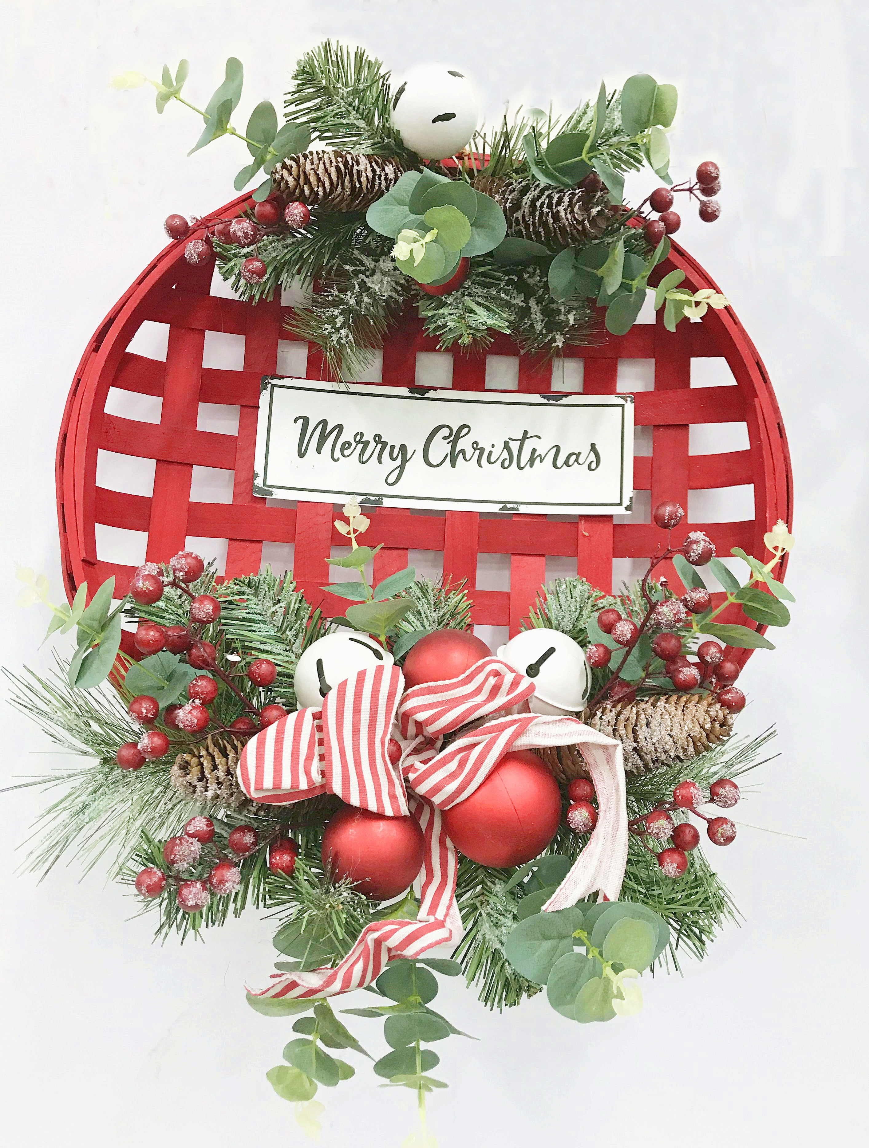 NEW!~RAZ Imports~22" Red Berry Wall Basket~Wreath/Door Decor/Christmas/Grapevine 