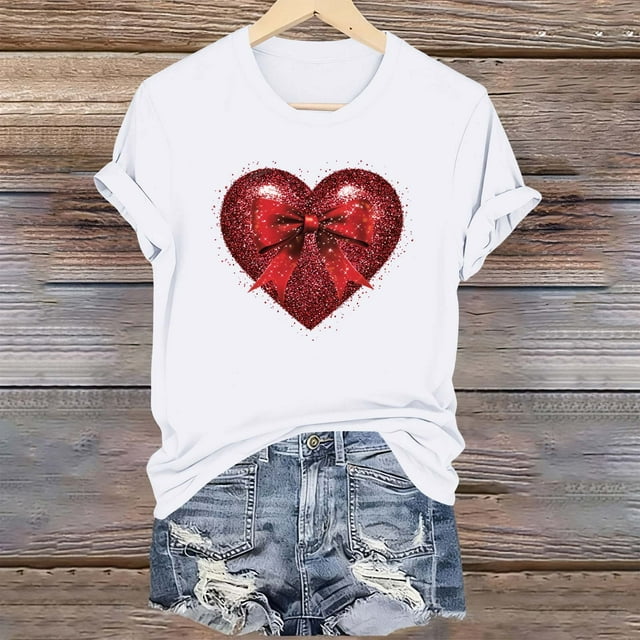 Nuoqisi T-Shirts Graphiques Mignons avec Nœud pour Femmes de la Saint-Valentin, T-Shirt Décontracté à Imprimé, Col Rond, T-Shirt d'Été à Manches Courtes, Hauts Tendance, T-Shirt Esthétique Chic, Hauts Tee Esthétiques, T-Shirt Rose avec Nœud, T-Shirt Girly