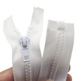 thumbnail image 1 of YaHoGa 2 cremalleras separadoras de 32 pulgadas #5 para coser abrigos, chaquetas, cremalleras de plástico moldeado blanco a granel (32 pulgadas blanco), 1 of 1