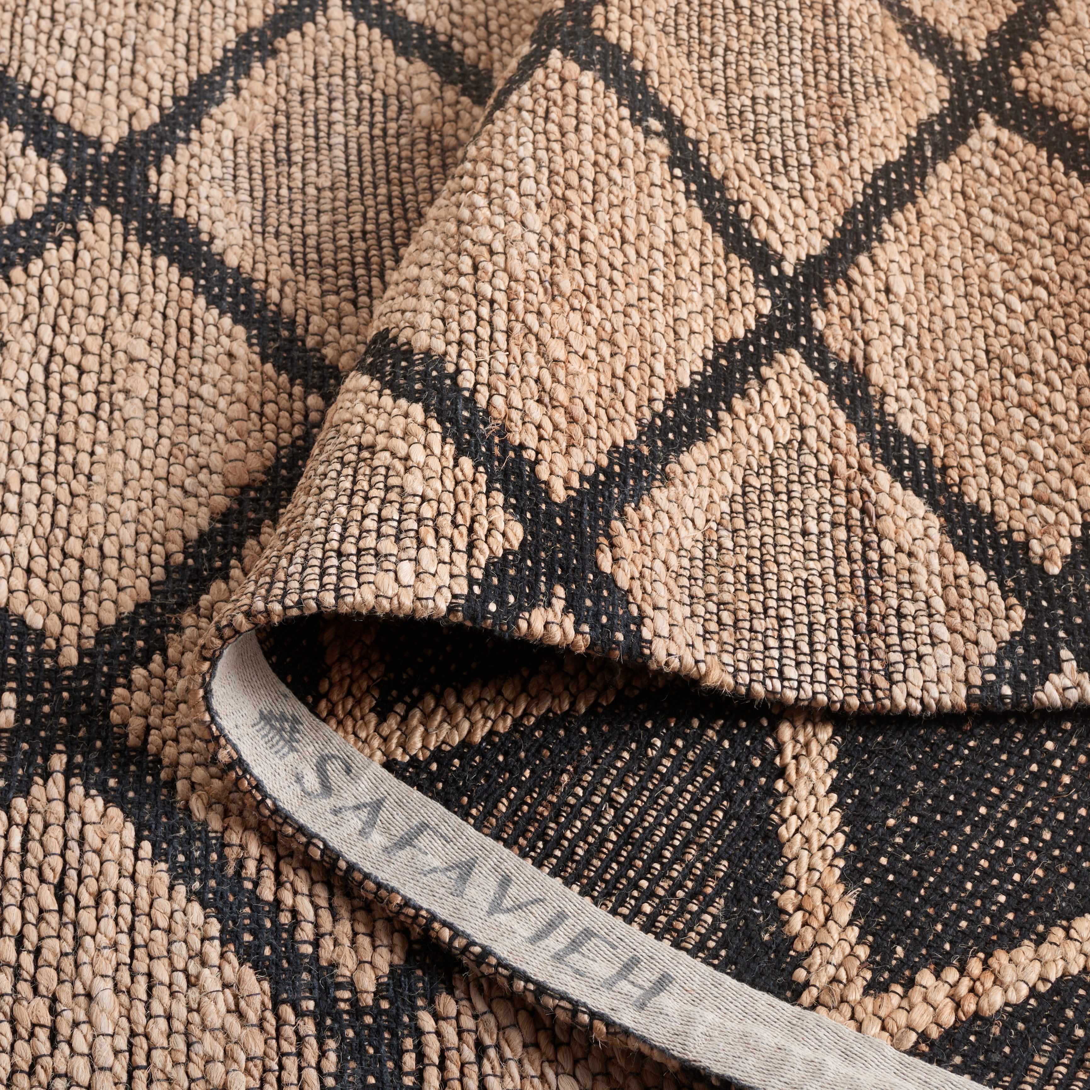 SAFAVIEH Natural Fiber Mike Geometric Area Rug, Natural/Black, 6' x 9'