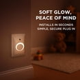 thumbnail image 2 of Funda de enchufe y luz nocturna GlowGuard Baby Proof, paquete de 1, 2 of 6