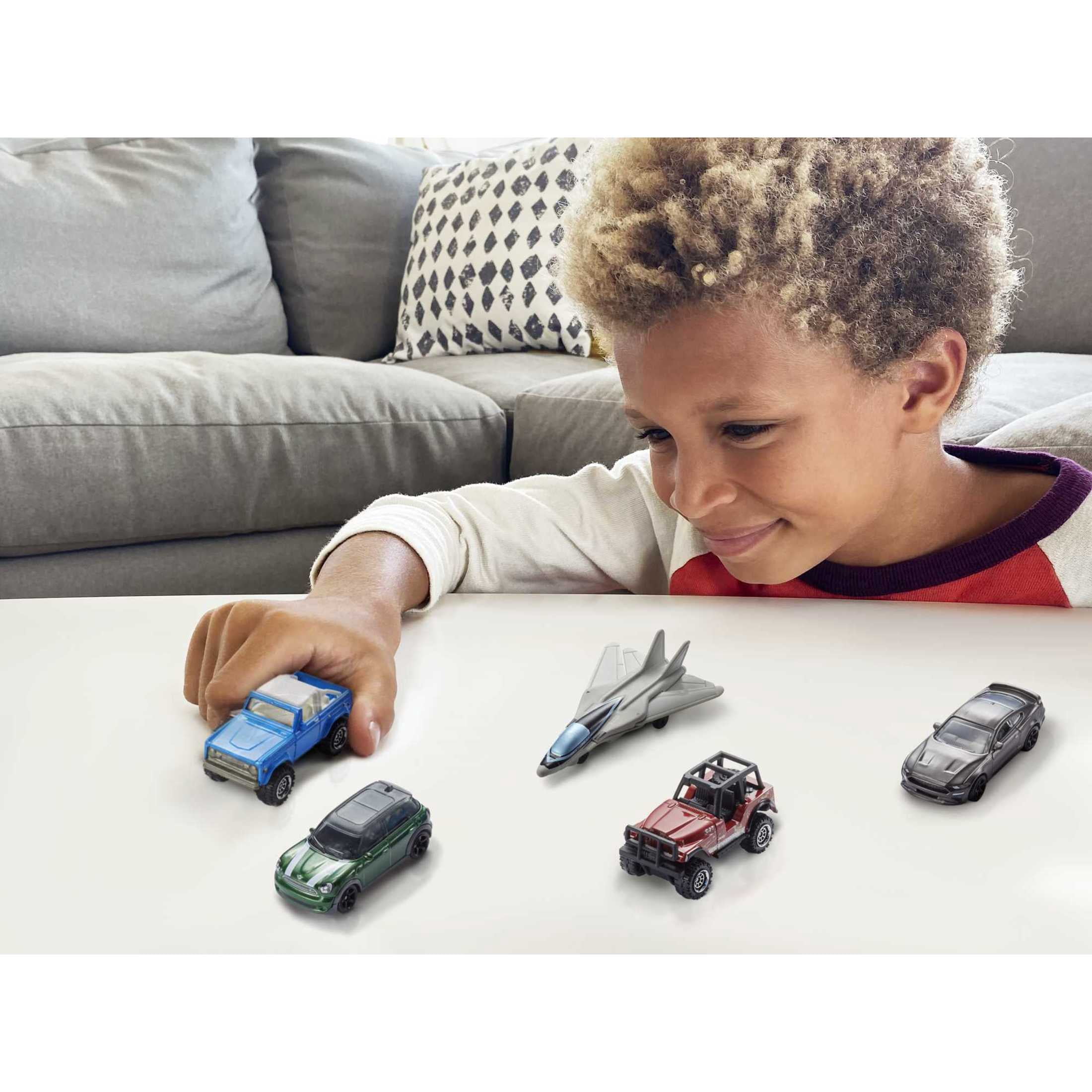 Matchbox Set of 5 Toy Cars, Trucks or Aircraft in 1:64 Scale (Styles & Colors May Vary, Items May Not Be Pictured)