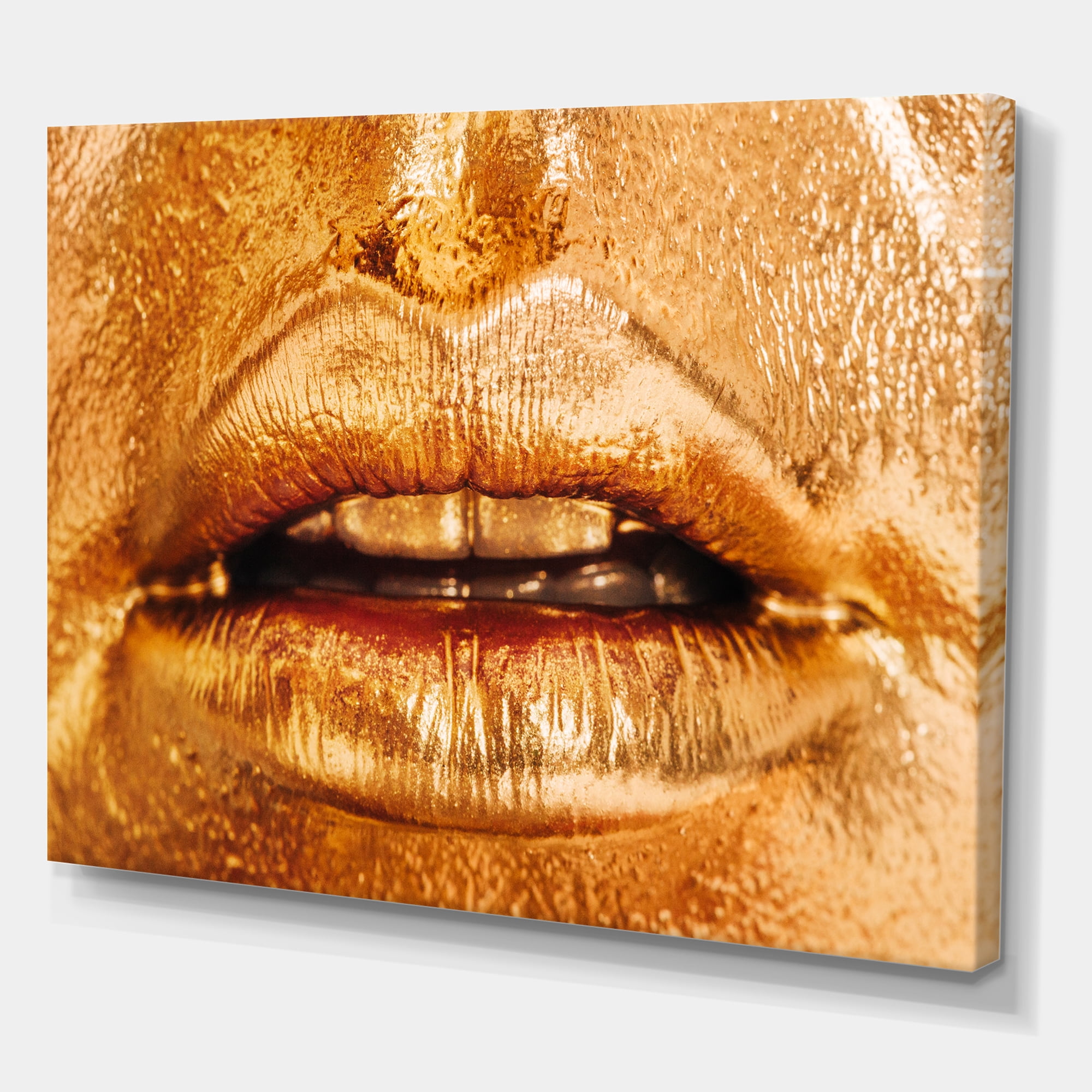 Designart ' Close Up Of Female Lips With Bright Golden Makeup ' Modern Canvas Wall Art Print